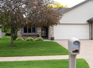 2793 Killarney Ct, Oshkosh, WI 54904