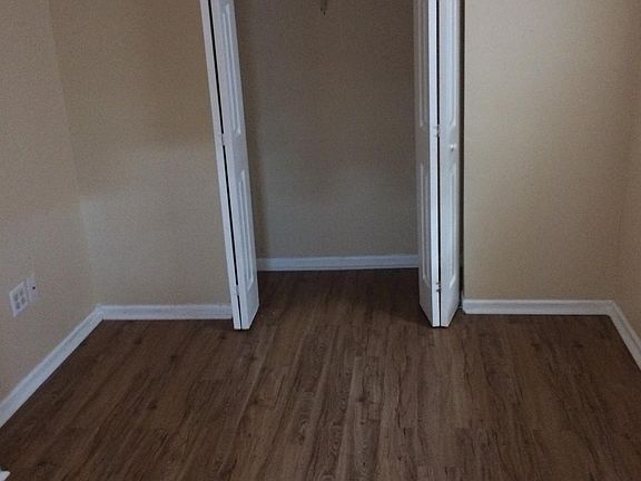 5th image of 4242 N Keeler Ave #1