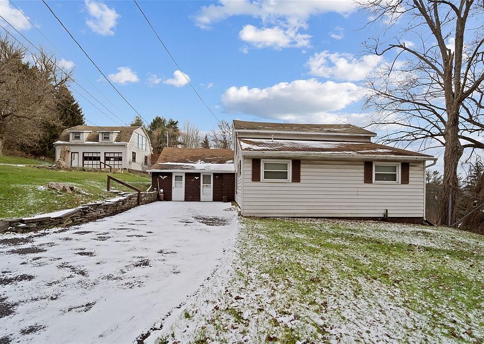 1st image of 123 Smith Hill Rd