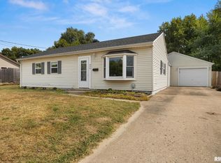 406 Lincoln Rd, Marquette Heights, IL 61554