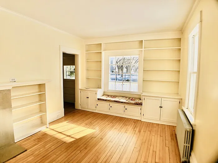 2740 Orchard Ln — Photo 3