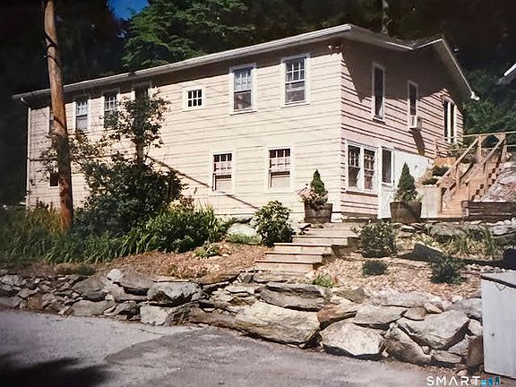 2nd image of 852 Danbury Road