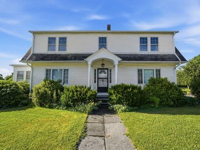 77 W Main St, Dudley, MA, 01571
