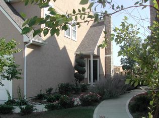9124 Boehm Dr, Lenexa, KS 66219
