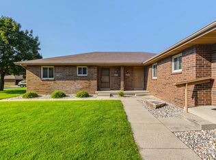 6931 Arbor Heights Dr, Hudsonville, MI 49426