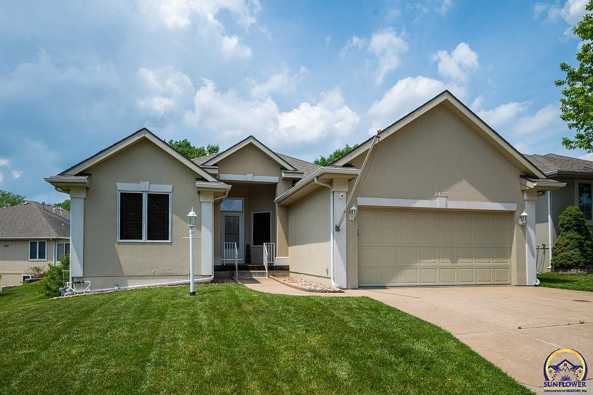 2433 SW Camelot Pl, Topeka, KS 66614 Zillow