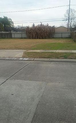 1st image of 2108 N River Park Dr