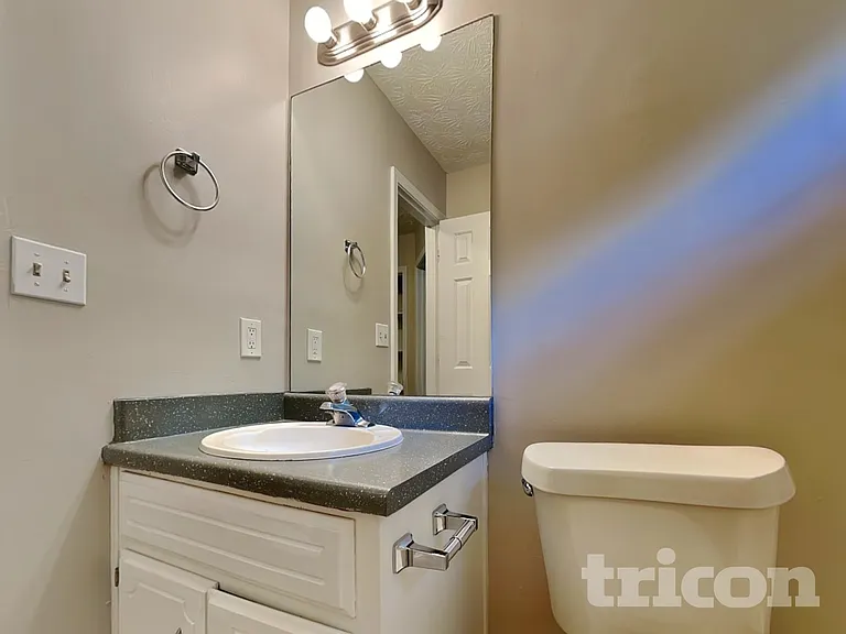 40 Fair Ridge Ct — Photo 14