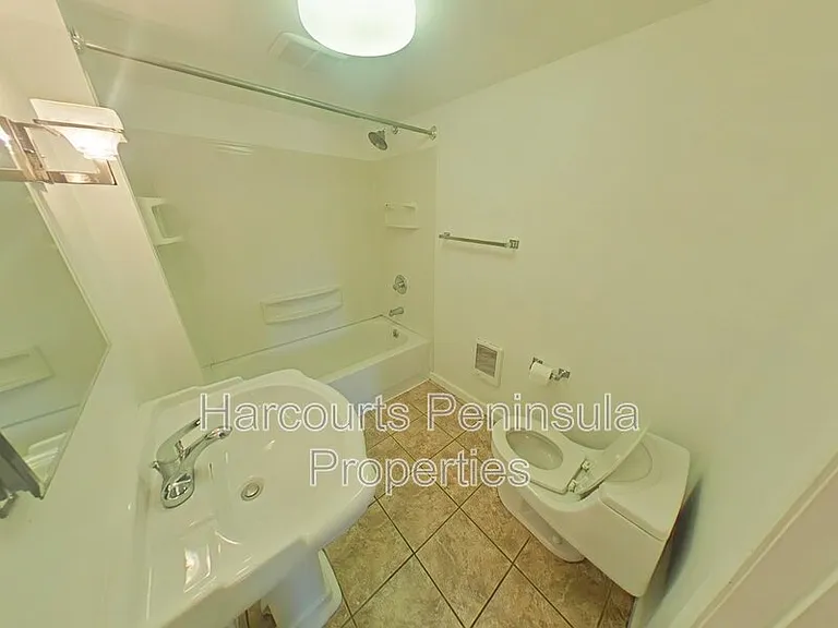 1011 Rainier Ave — Photo 9