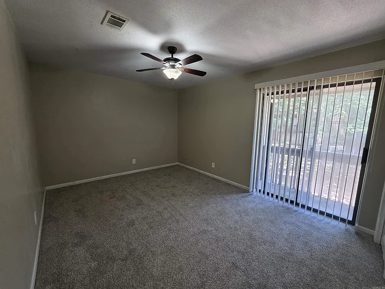 518 Green Mountain Dr #16 — Photo 17