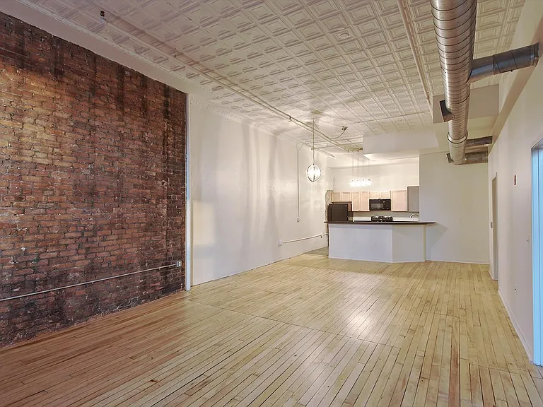 306 S Main St #2D — Photo 11