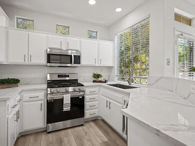 193 Shorebreaker Dr — Photo 12