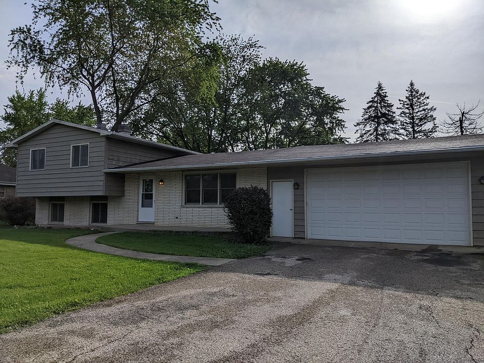 1st image of 34827 N Park Dr