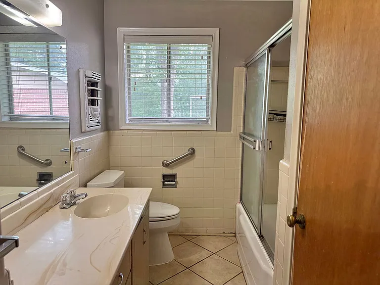 19 Paul Dr — Photo 8