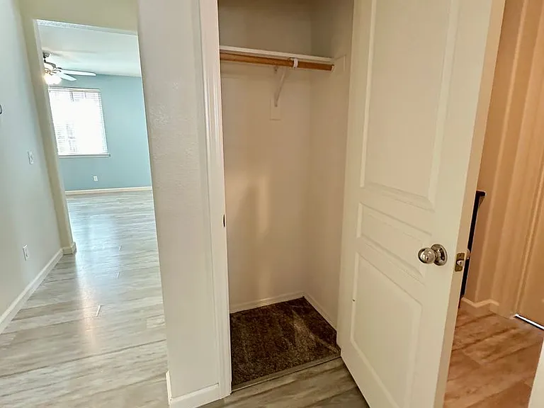 11507 Piona Ln — Photo 15