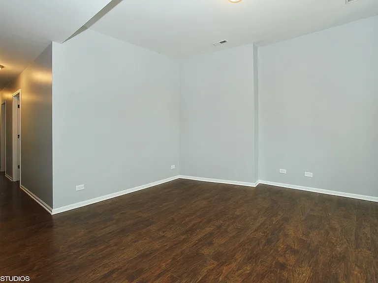 6422 S Rhodes Ave — Photo 3