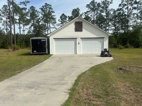 3rd image of 664 Walton Way Dr