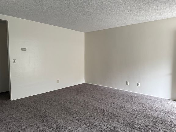 3rd image of 12638 Paddison Ave #L