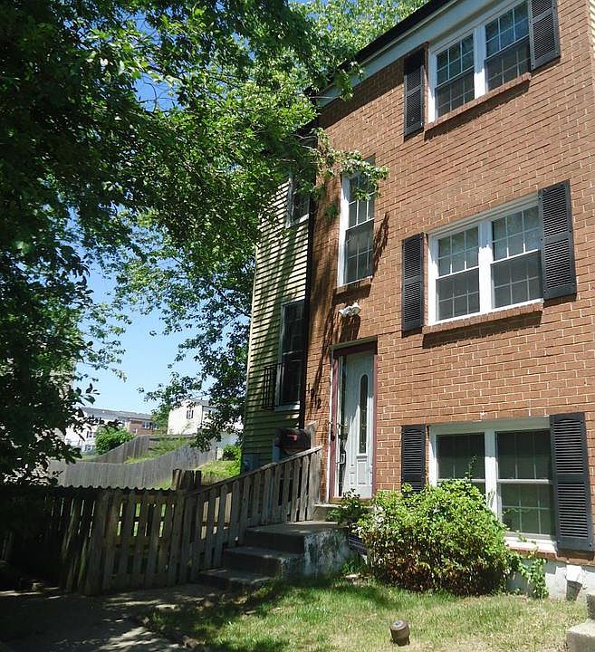 1st image of 1912 Eloise Ln