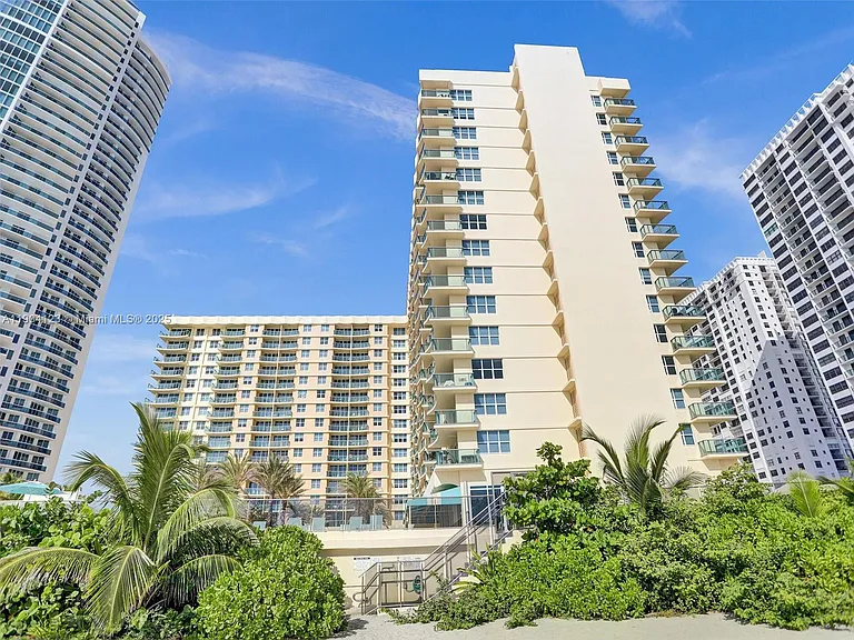 2501 S Ocean Dr #505 — Photo 36