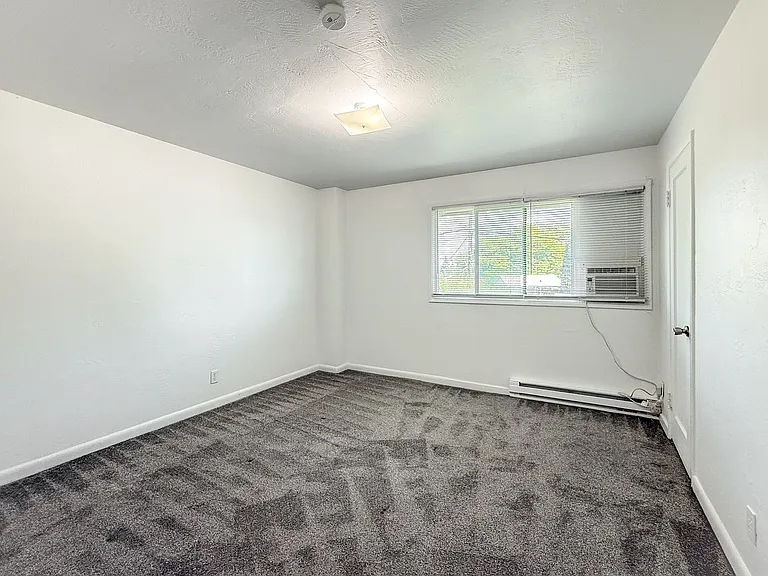 Sun Basin Apartments — Photo 39