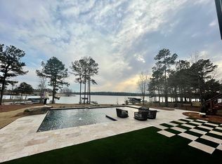 1050 Crystal Point, White Plains, GA 30678