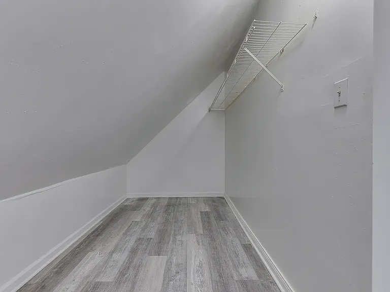 2109 Barth Ave — Photo 13