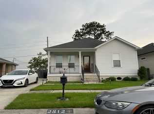 2812 Pirate Dr, Chalmette, LA 70043