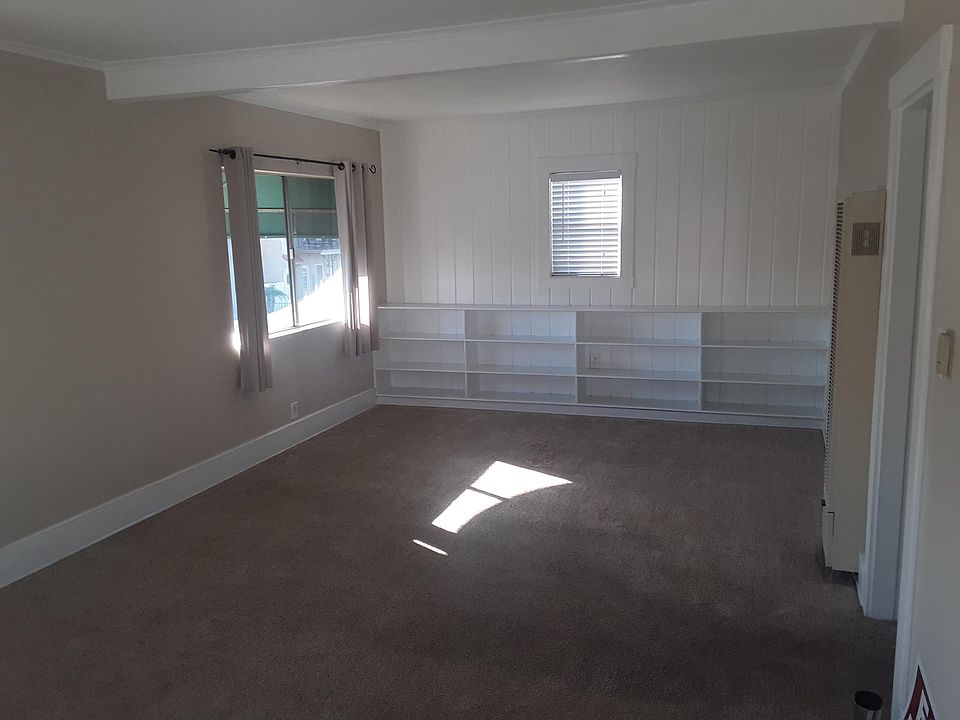 1st image of 115 1/2 La Verne Ave