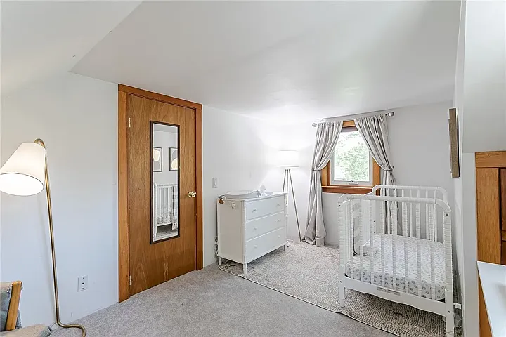 3 bed, 1143 sqft, $2,700 — Photo 4