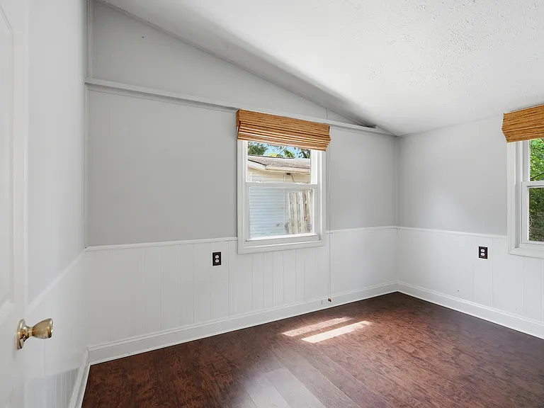 3130 Greenlawn Ave — Photo 17