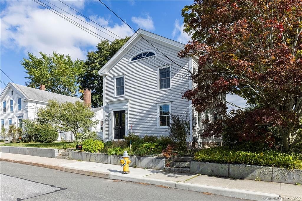 46 Pearl St, Mystic, CT 06355 Zillow