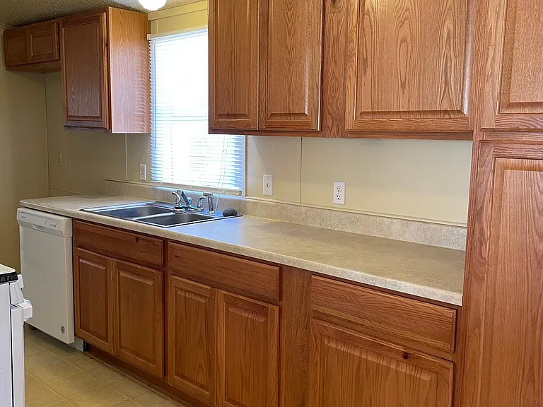 807 Katherine Ave — Photo 14