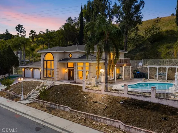 1677 Laurelwood Ave, Colton, CA 92324