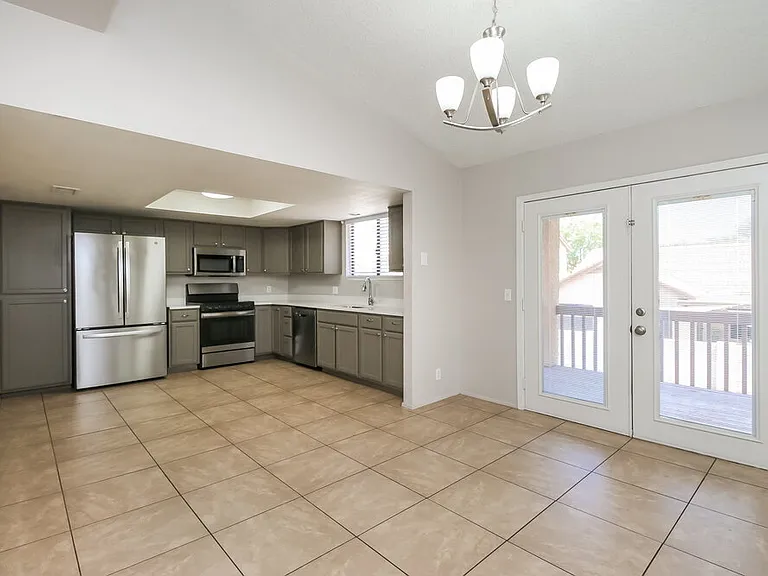 1232 W Riviera Dr — Photo 6