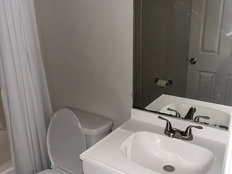 201 Main St #3B — Photo 5