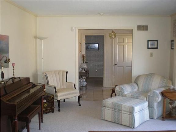 4th image of 2553 Shillingford Dr