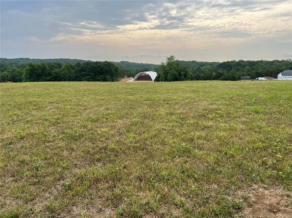 2255 Jeffriesburg Rd, Union, MO 63084