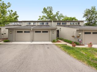 606 Watersedge Dr, Ann Arbor, MI