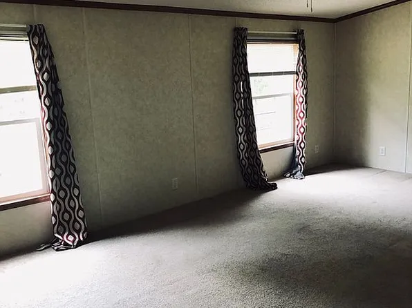 809 Birmingham Rd, Eclectic, AL 36024