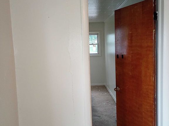 2nd image of 108 Drury Ln