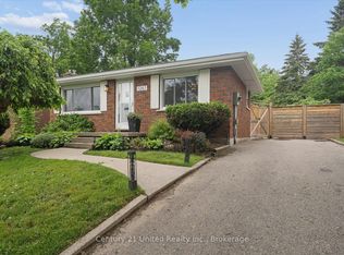 1267 Amundsen Ave, Peterborough, ON K9H6T5