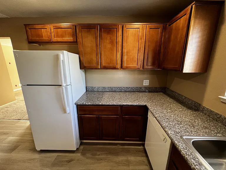 1625 Court Dr #A — Photo 7
