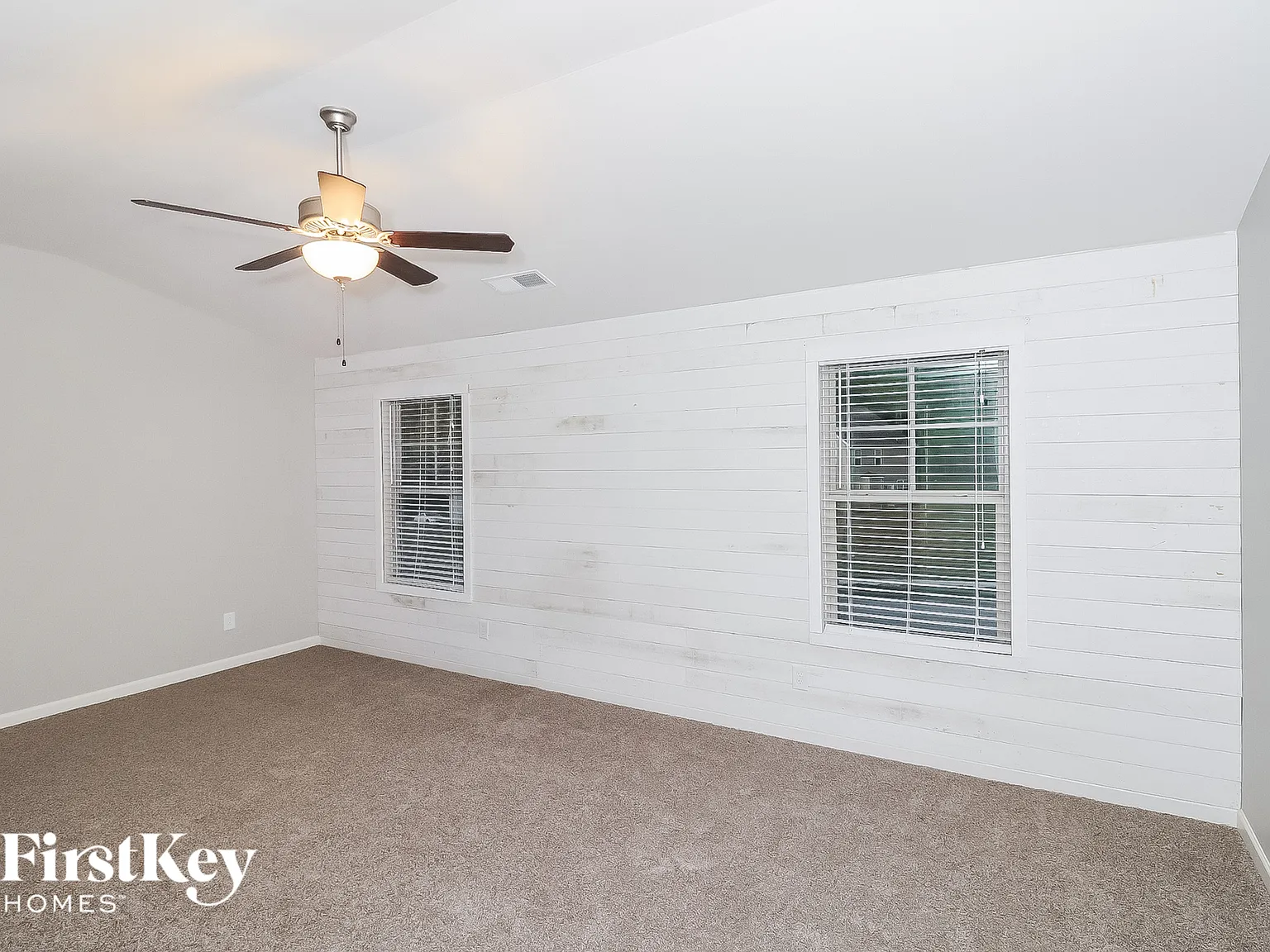 4 bed, 2.5 bath, 2460 sqft, $2,695 — Photo 3