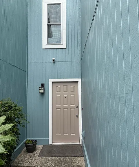 6104 Chateau Ct — Photo 23