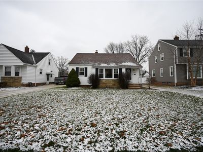 4317 W 217th St, Fairview Park, OH, 44126