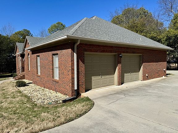 2nd image of 105 Bellingrath Dr