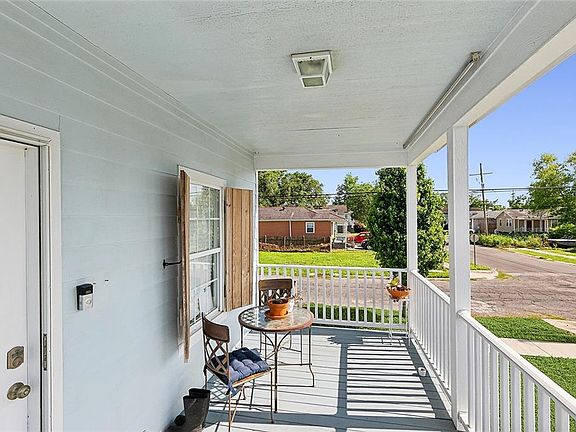 3rd image of 6403 Lafaye St