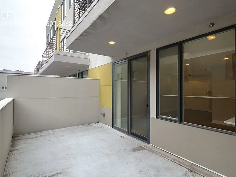 820 N 3rd St #205 — Photo 14