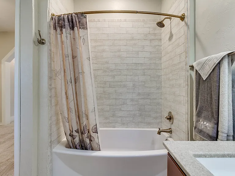 410 E Cleveland Ave — Photo 12